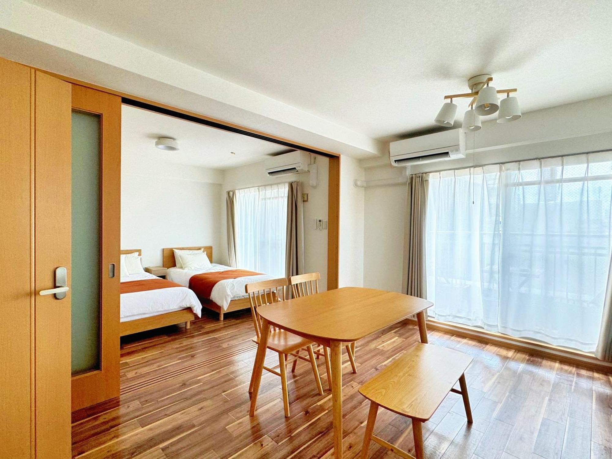 Apartamento クリスタルコート難波 Osaka Exterior foto