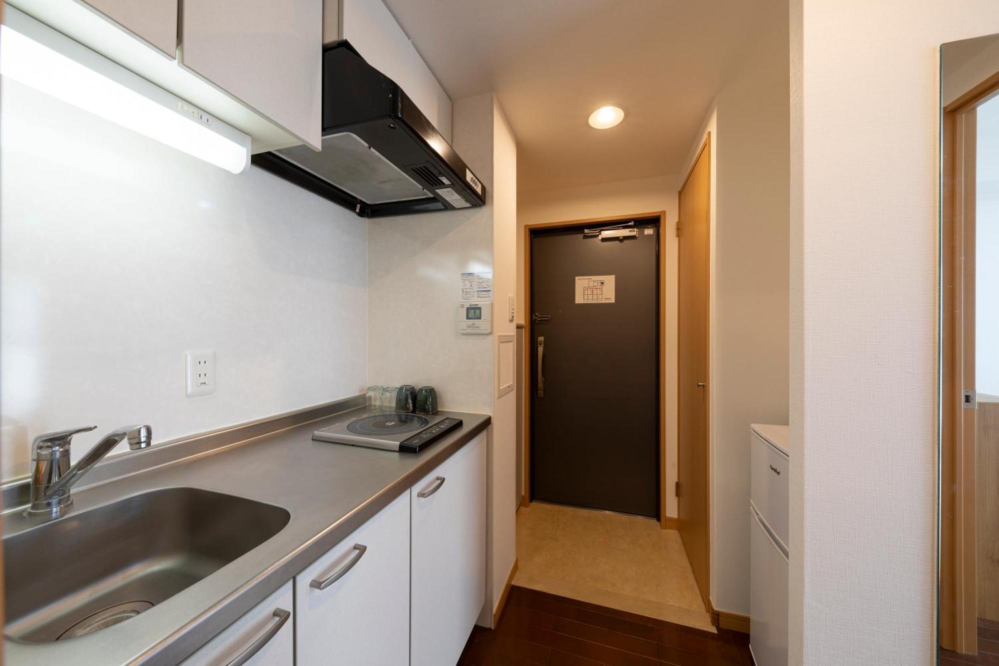 Apartamento クリスタルコート難波 Osaka Exterior foto