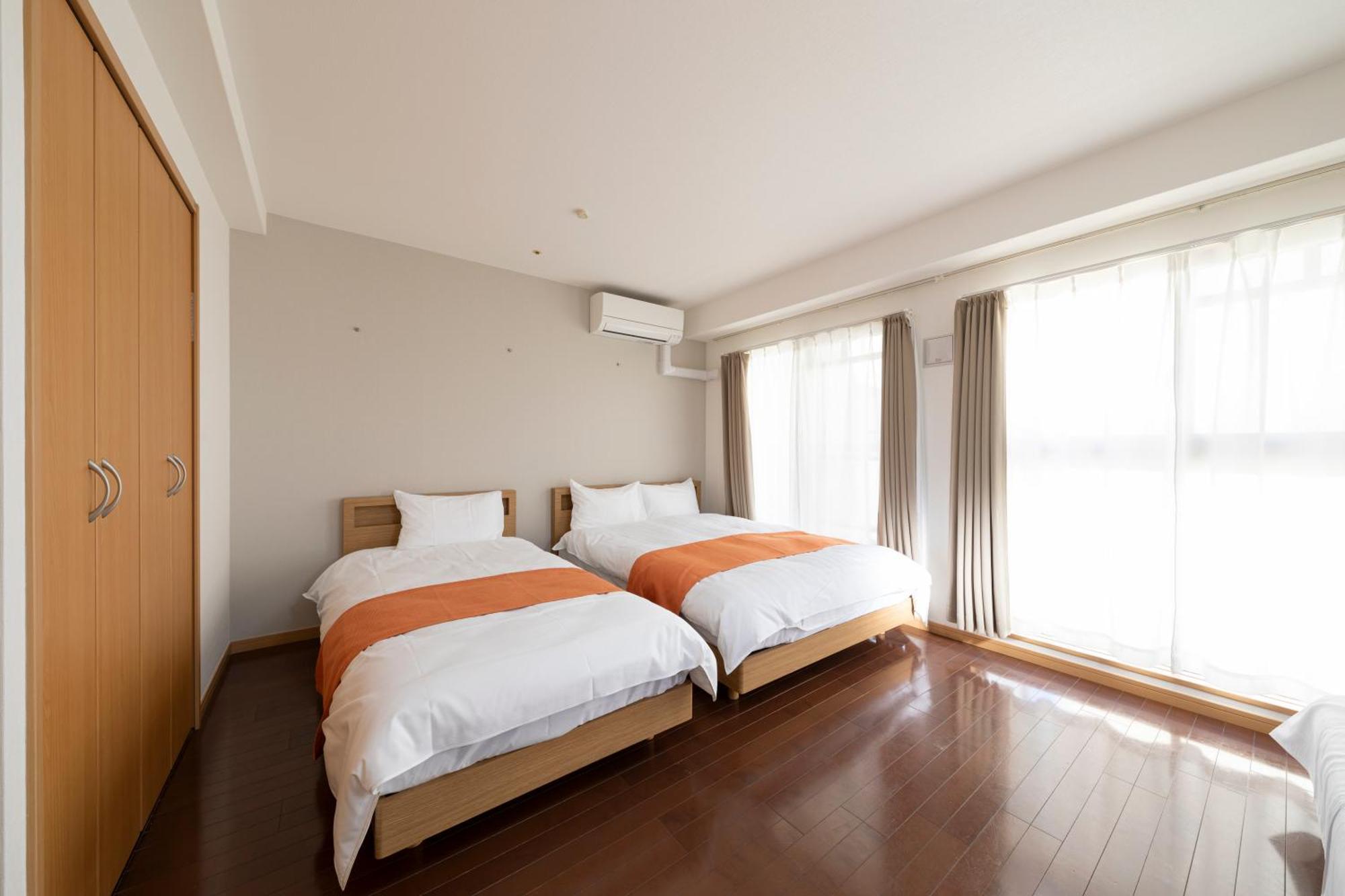 Apartamento クリスタルコート難波 Osaka Exterior foto