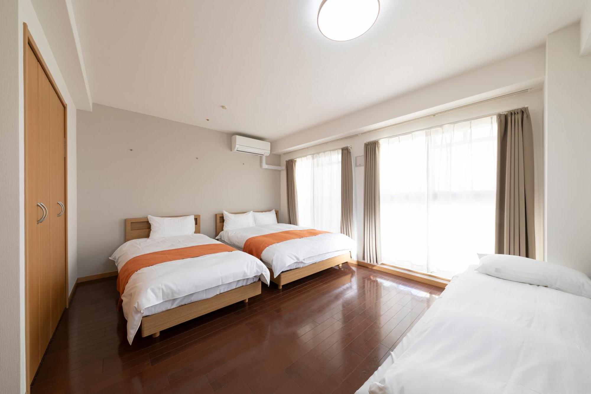 Apartamento クリスタルコート難波 Osaka Exterior foto